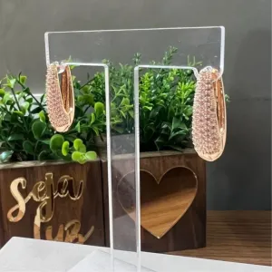 Brinco Clik Gota cravejada 26mm