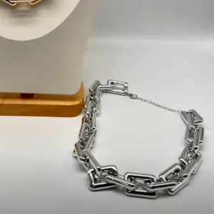 Choker Eletro Formação Elos Cartier