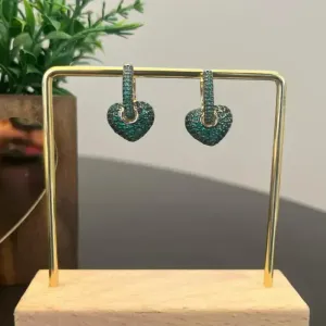 Brinco de Argola Clik pingente coração - Verde esmeralda