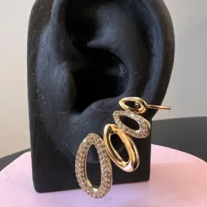 Brinco Ear Cuff gotas vazadas Lisa e Cravejada