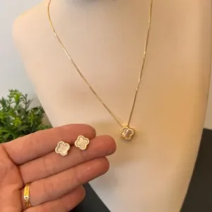 Conjunto Trevo Inspiração - Madre Pérola