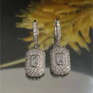 Brinco de Argola Clik com pingente