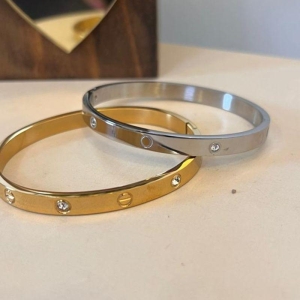 Bracelete Ponto de luz  - aço Inox com banho de ouro