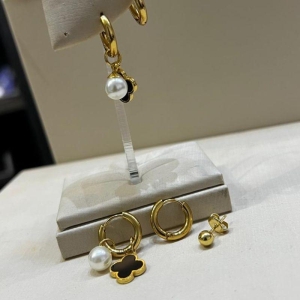 Trio de Argolas - Aço Inox com banho de Ouro