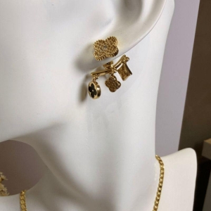 Brinco Trevo Cravejado - Banho Ouro