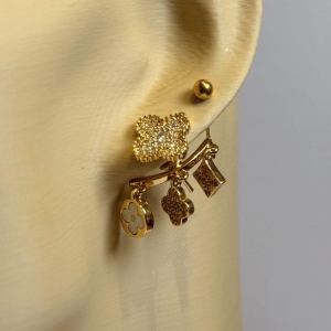 Brinco Trevo Cravejado - Banho Ouro