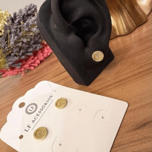Brinco Cravejado 10mm - Banho de Ouro