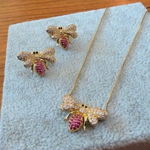 Conjunto Borboleta Cravejada - Rubi