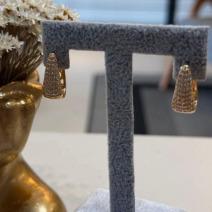 Brinco de Gota Cravejada com 19mm - Banho de Ouro