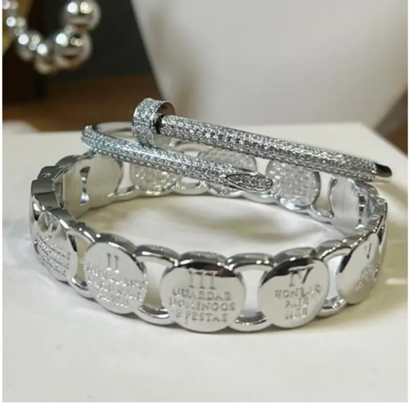Bracelete 10 mandamentos 10mm largura abertura meio
