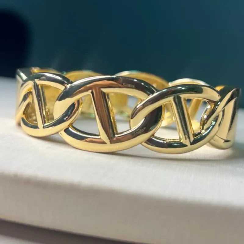 Bracelete vazado