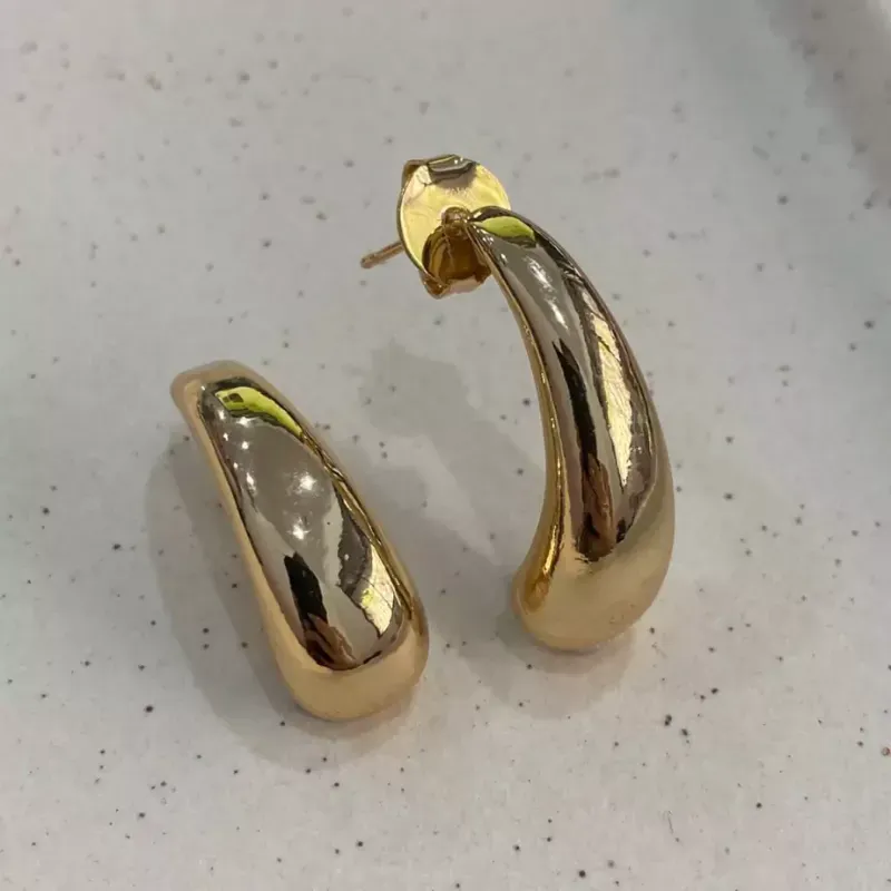 Brinco Meia Argola Gota