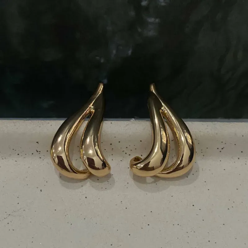 Brinco Ear Hook liso tarraxa