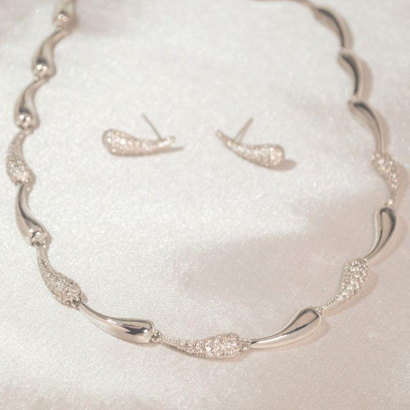 Conjunto Gotas Lisa e Cravejada - Banho de Rodio