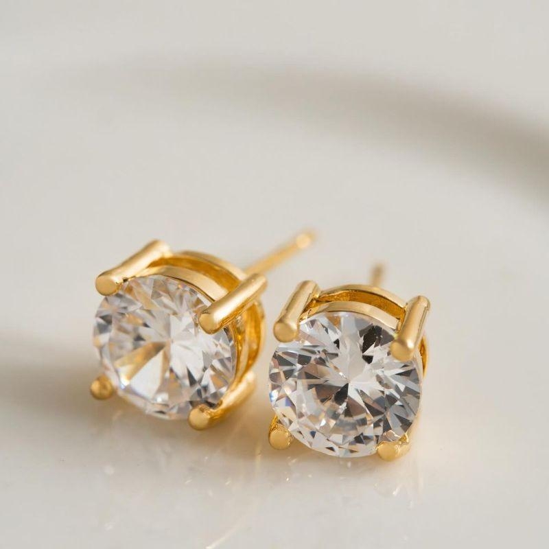 Brinco Ponto de Luz 7mm 4garras - Aço com Banho