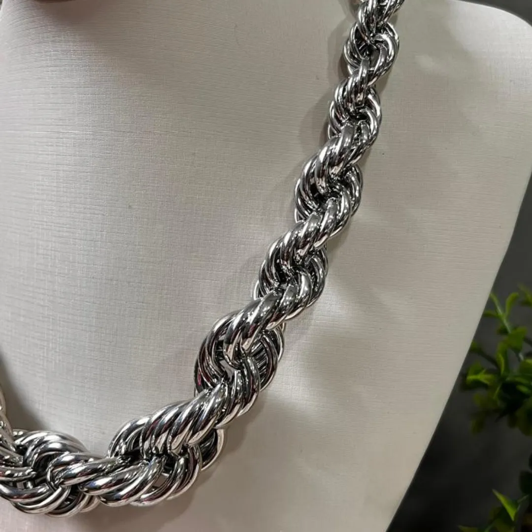 Choker Cordão Torcido 20mm - 40cm de comprimento + 5cm de extensor