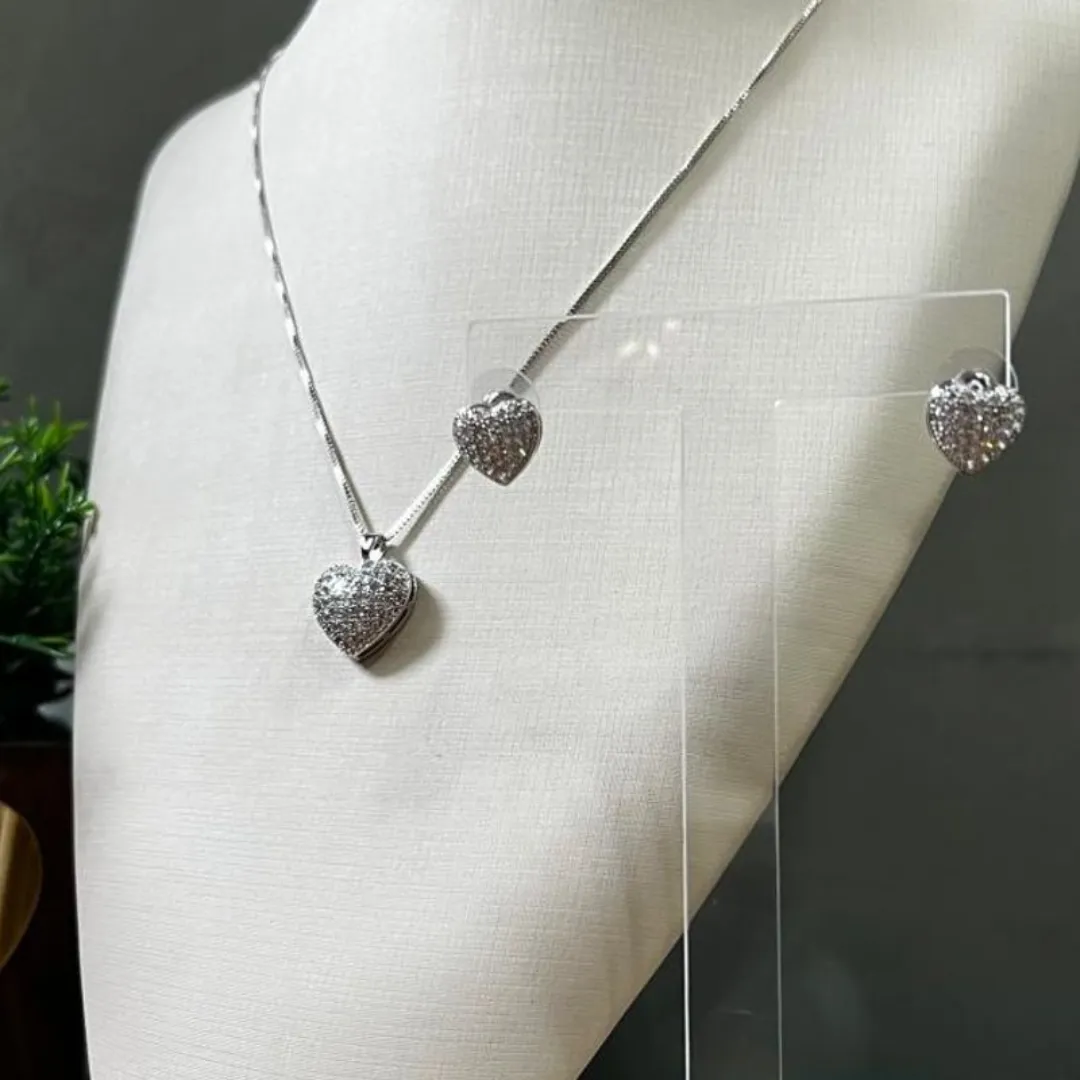 Conjunto coração Cravejado
