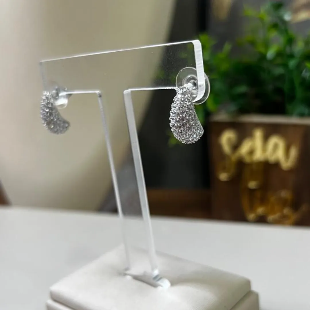 Brinco de Gota Cravejada 13mm - tarraxa