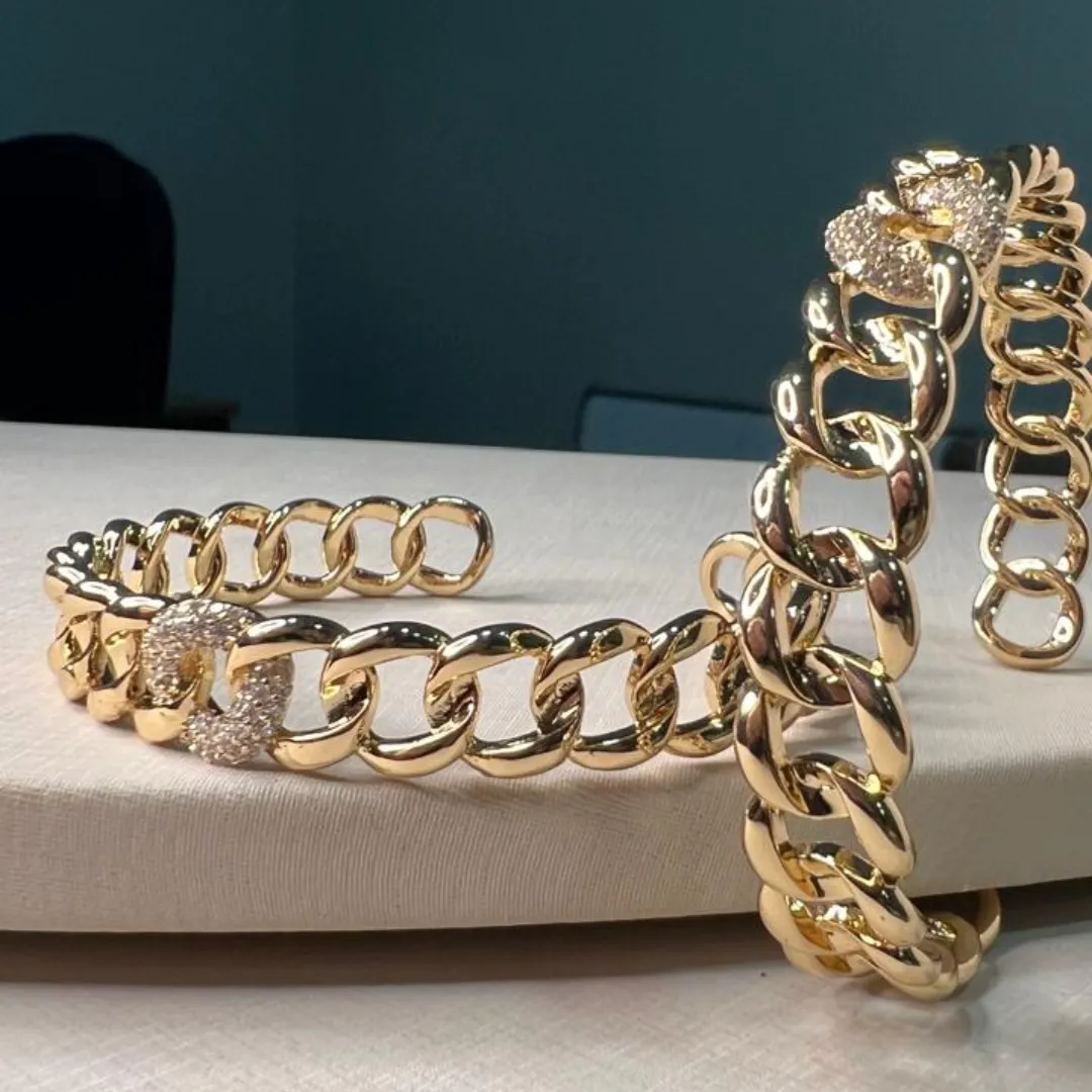 Bracelete de Elos meio Cravejado