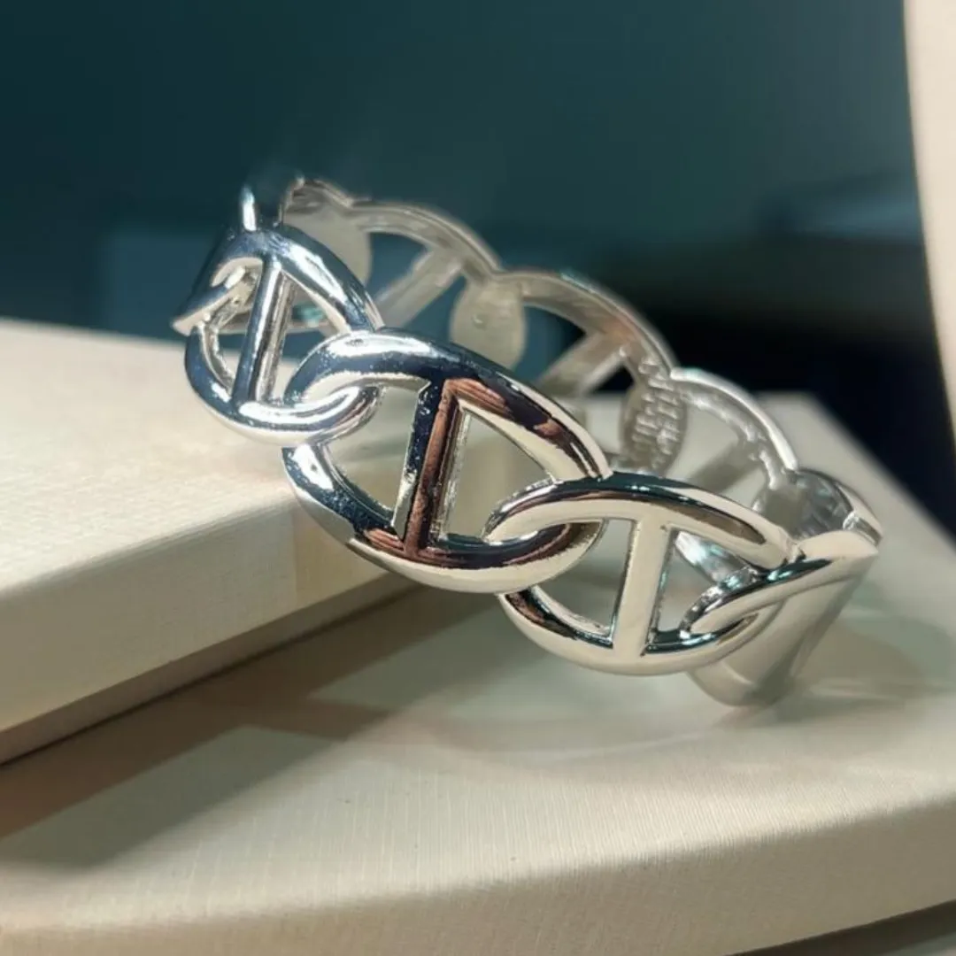 Bracelete vazado