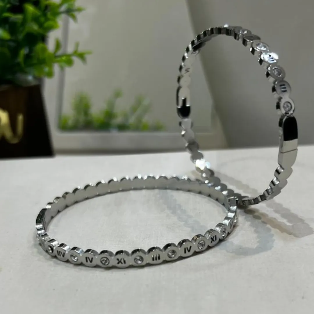 Bracelete em Aço Números Romanos -Prateado