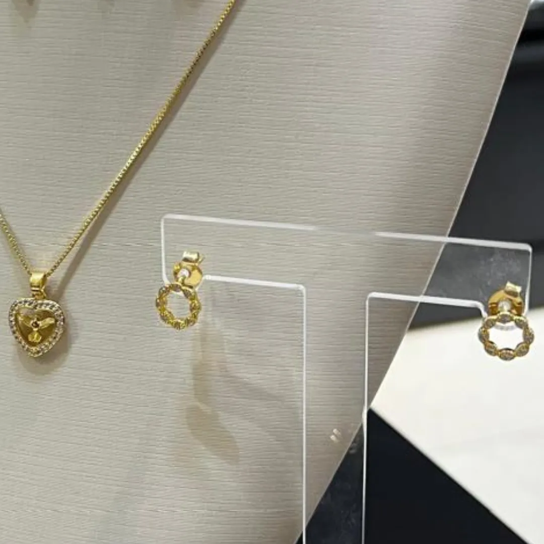 Conjunto de Espirito com colar duplo - Dourado