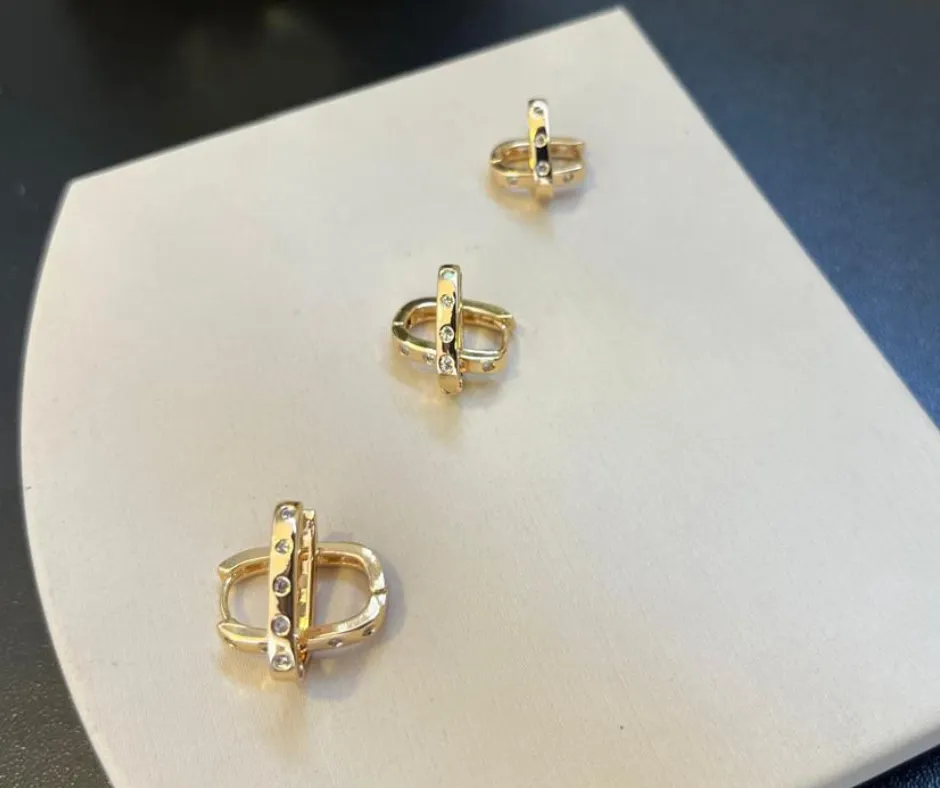 Brinco Trio de Argola clik com zirconias