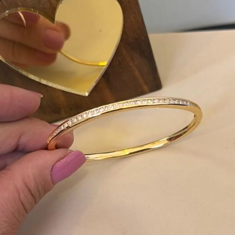 Bracelete cravejado
