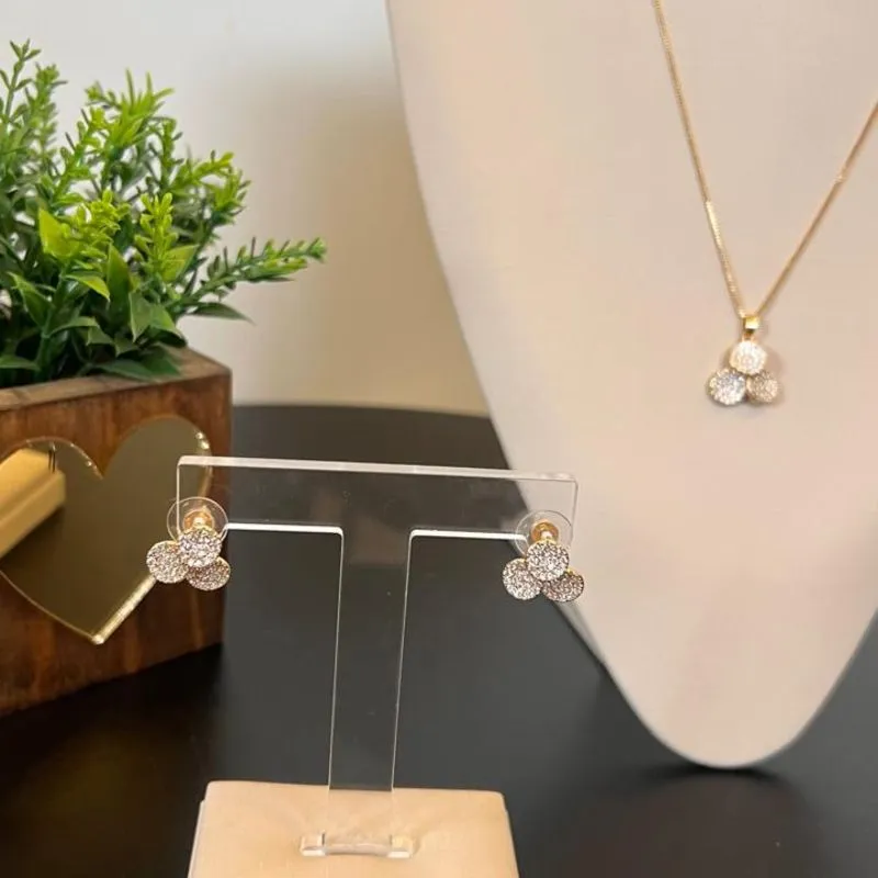 Conjunto Cravejado em zirconias