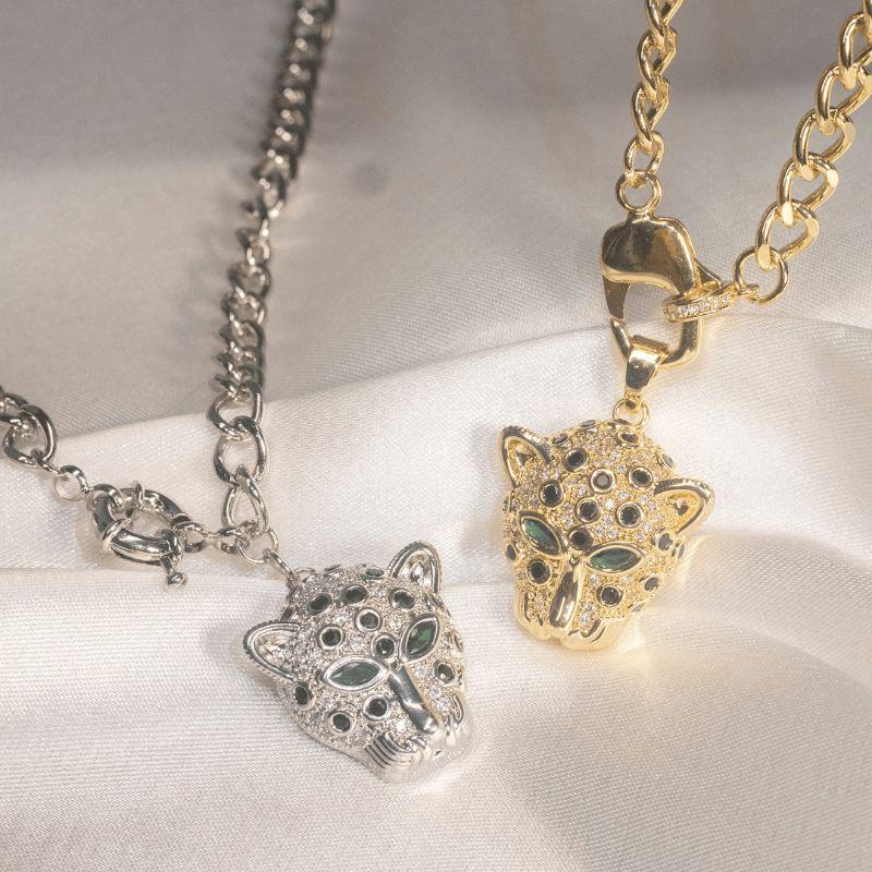 Colar Elos Pingente Leopardo Cravejado
