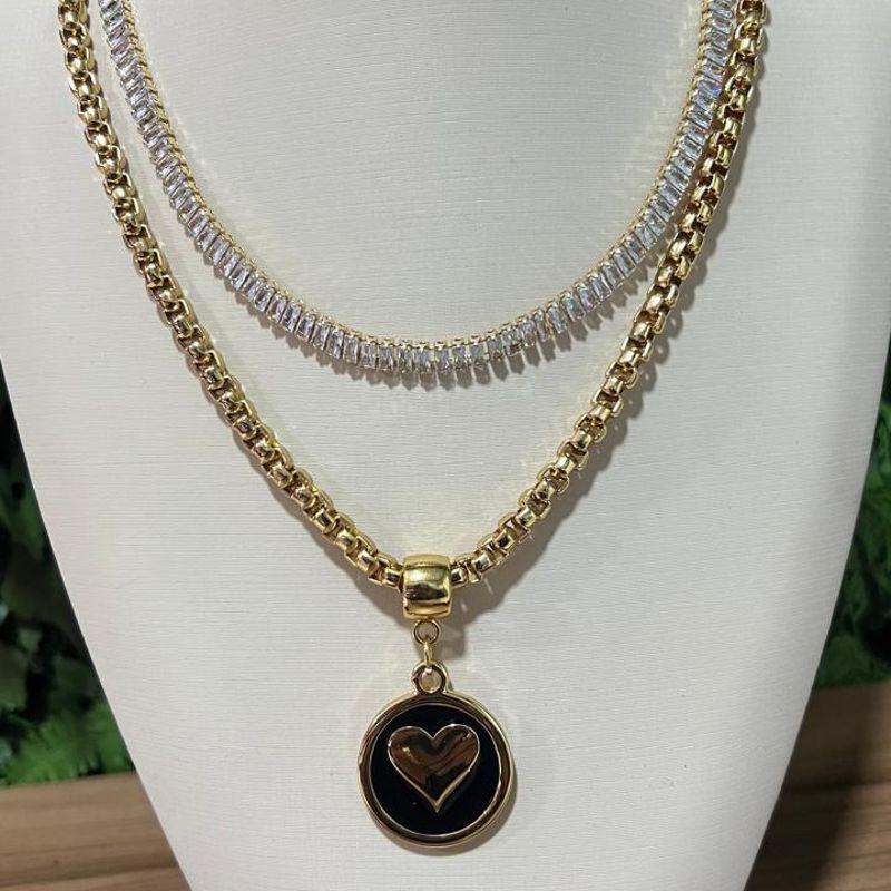 Colar Cartier redonda Pingente coração preto coração liso - Ouro