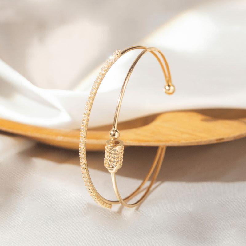 Bracelete 02 aros 1 cravejado um liso