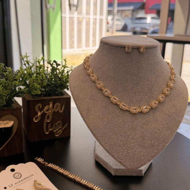 Conjunto em Riviera com zircônias retangulares Cravejada em Volta