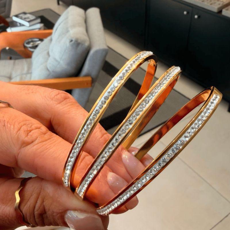 Bracelete frente cravejada - Aço com banho de ouro