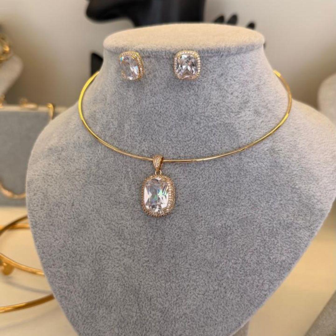 Conjunto em Aro Pedra Retangular cravejada